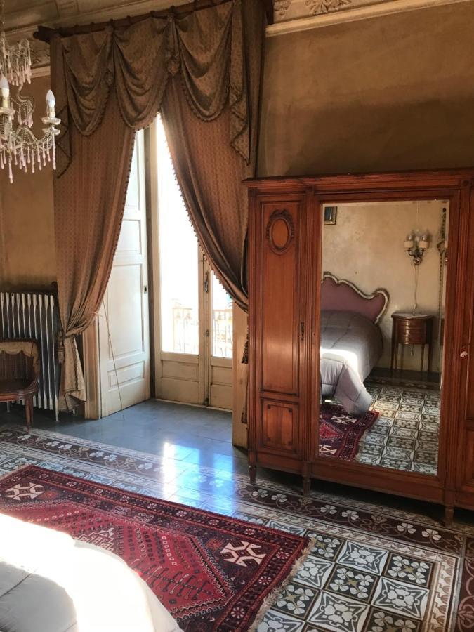 Palazzo De Bellis Vitti Nella Citta Delle Grotte Bed and Breakfast Castellana Grotte Eksteriør billede